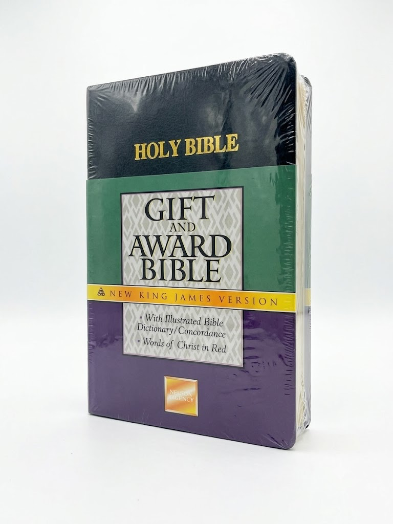 New King James Version With Illustrated Bible Dictionary / Concordance, Words Of Christ In Red